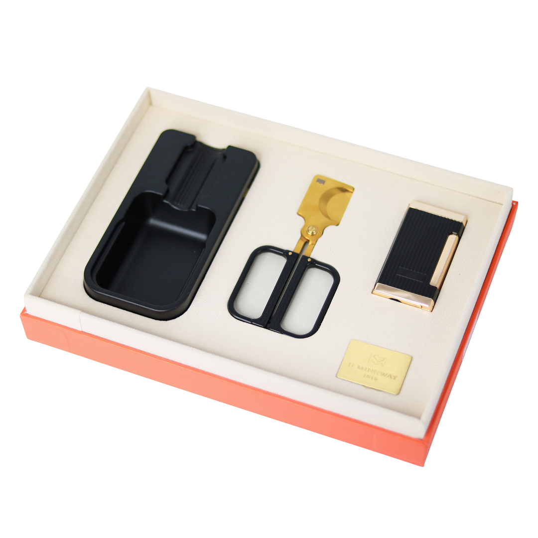 Hemingway black and gold accessory set in presentation box