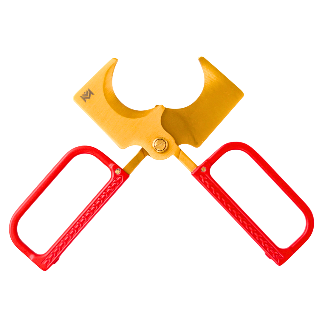 Hemingway gold and red cutter close-up open