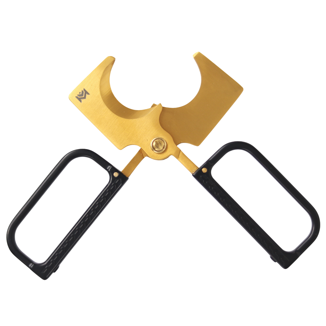 Hemingway cutter with black handles and gold cutting detail